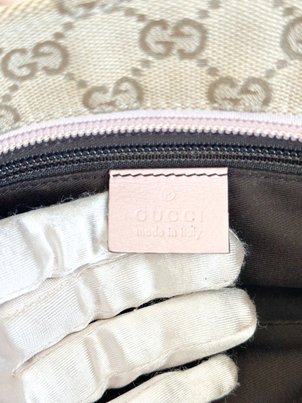 Gucci GG Monogram Canvas Blue Pink Tote Bag - Picture 13 of 16